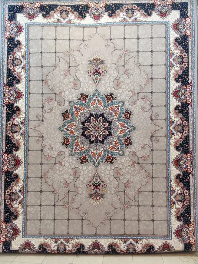 فرش ۷۰۰ شانه تمام نخ در حد نو|فرش|کرمان, |دیوار