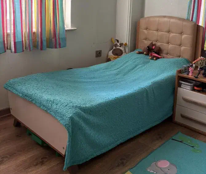 تخت کودک|تخت و صندلی بچه|رشت, گلباغ نماز|دیوار