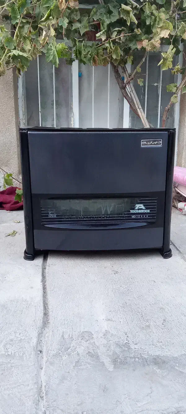 بخاری سالم تمیز بدون رنگ رفتگی|بخاری، هیتر، شومینه|آشخانه, |دیوار