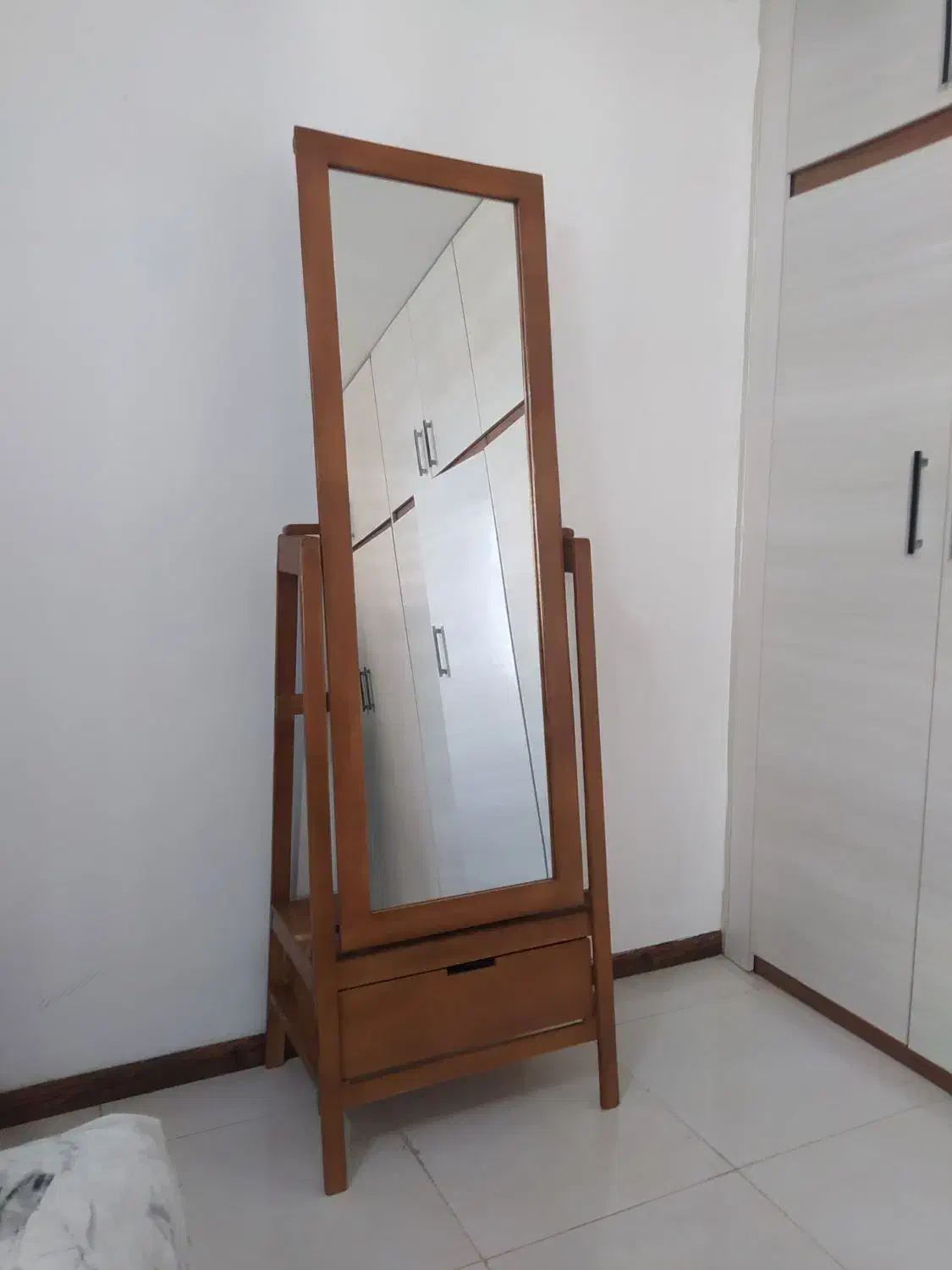 آینه قدی کشاب دار چوبی|آینه|برخوار, |دیوار