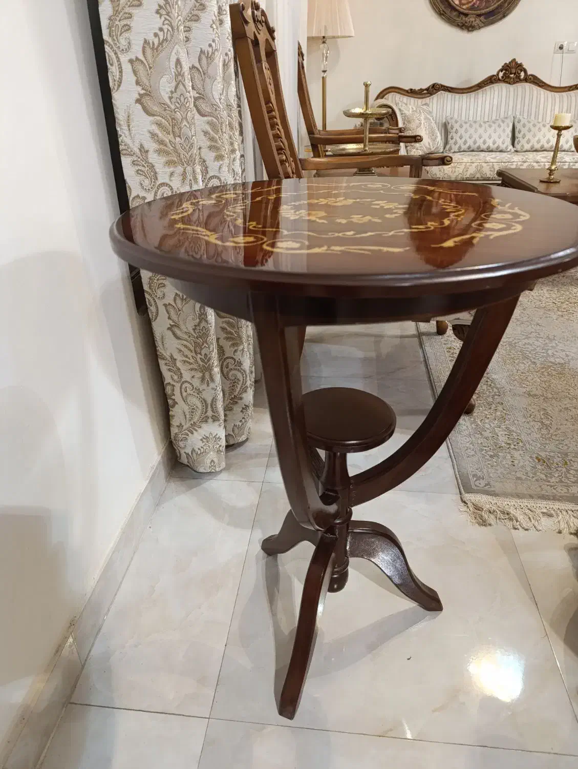 لوازم چوبی منزل|مبلمان خانگی و میز عسلی|هادی شهر, |دیوار