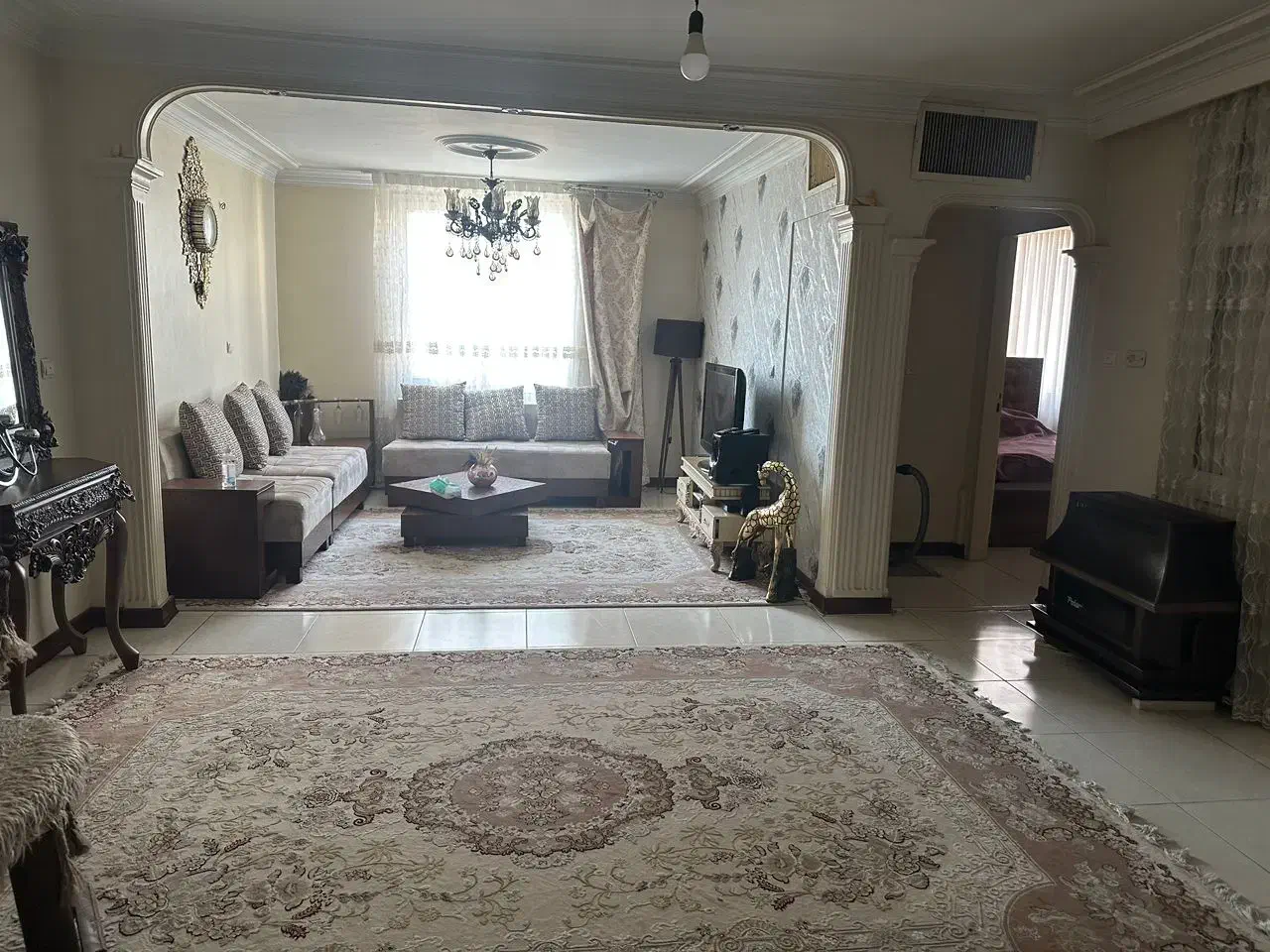 ۶۷متری یک خوابه با پارکینگ