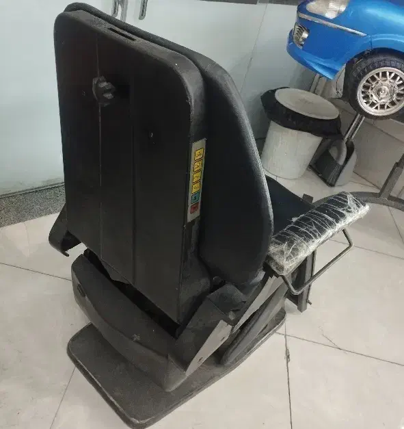 صندلی آرایشگاه|آرایشگاه و سالنهای زیبایی|مشهد, رده|دیوار