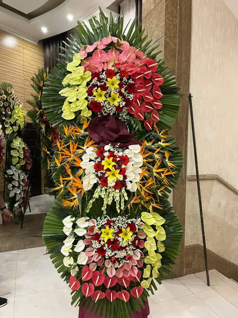 فروش تخصصی تاج گل نمایشگاهی افتتاحیه بهترین قیمت|گل و گیاه طبیعی|تهران, بازار|دیوار