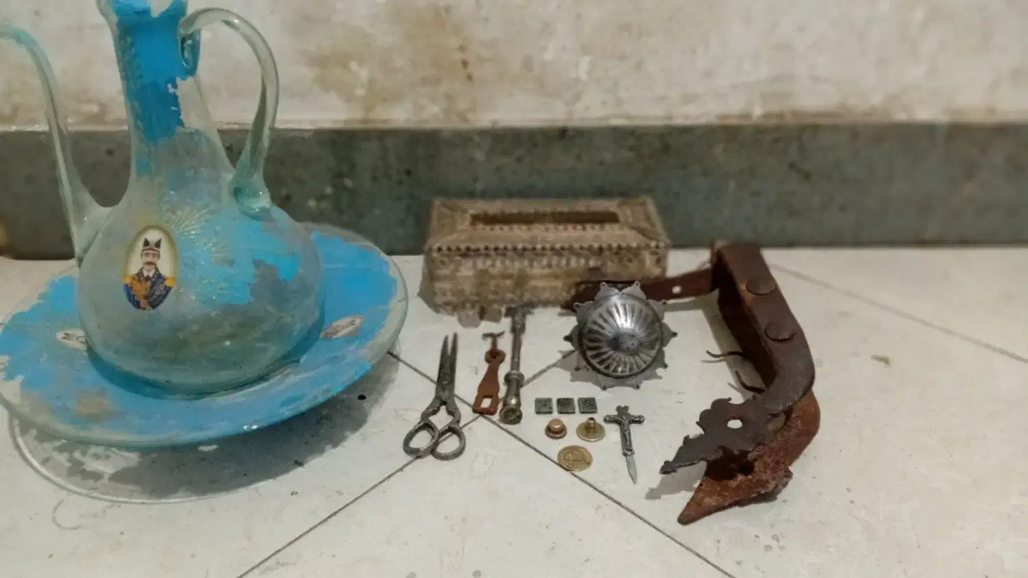 قیچی قاجاری|کلکسیون اشیاء عتیقه|فلاورجان, |دیوار