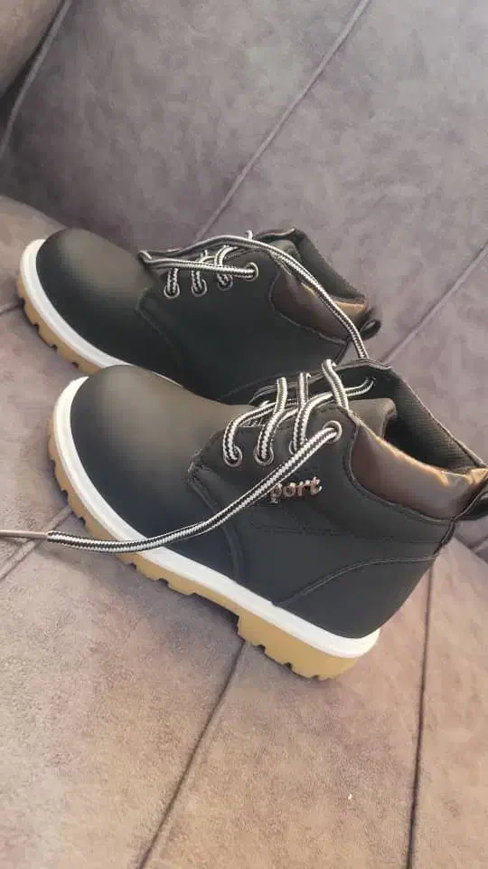 نیم پوت دخترانه و پسرانه اسپورته|کفش و لباس بچه|داراب, |دیوار