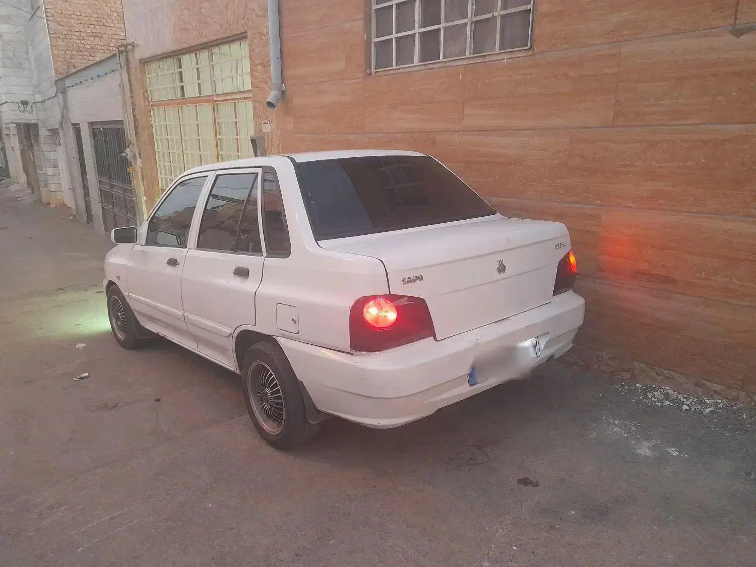 ۱۳۲ مدل ۹۰|خودرو سواری و وانت|سبزوار, طبرسی (جعفرآباد)|دیوار