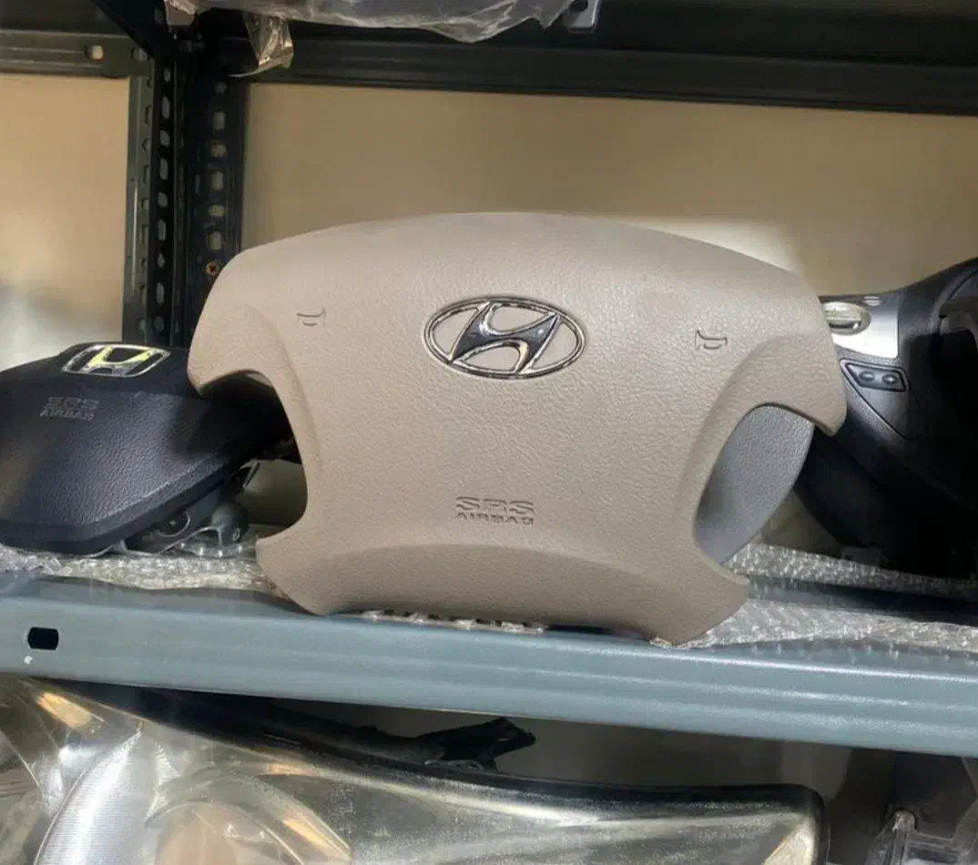 ازرا ایربگ داشبورد کرم آزرا طوسی یونیت مشکی اصلی|قطعات یدکی و لوازم جانبی|اصفهان, شهرک صنعتی امیرکبیر (شاپور جدید)|دیوار