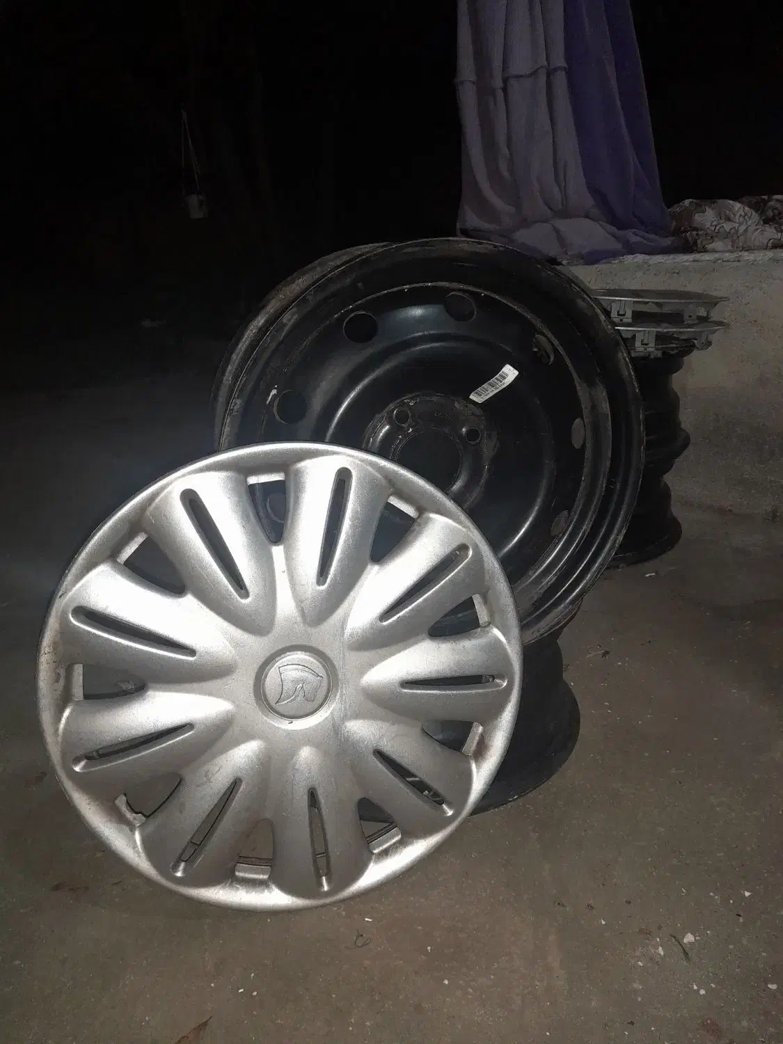 رینگ سمند با قالپاق|قطعات یدکی و لوازم جانبی|رشت, آب و برق|دیوار