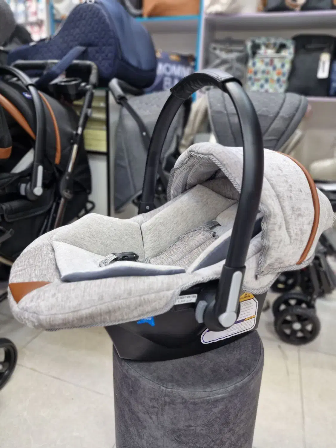 کریر|کالسکه و لوازم جانبی|قم, نیروگاه|دیوار