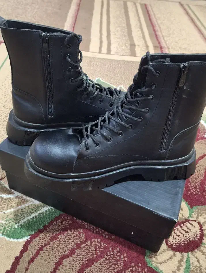 بوت برشکا در حد نو|کیف، کفش، کمربند|رامهرمز, |دیوار