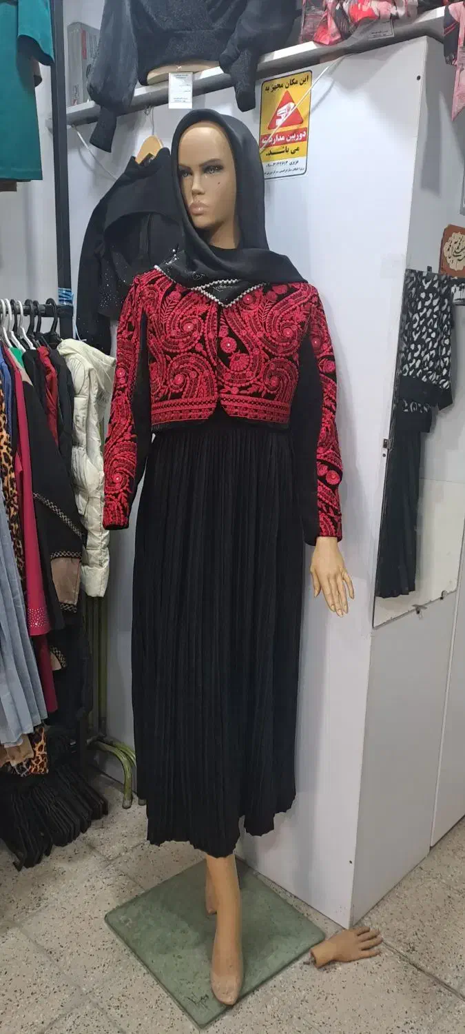 سه تا مانکن|فروشگاه و مغازه|رزن, |دیوار