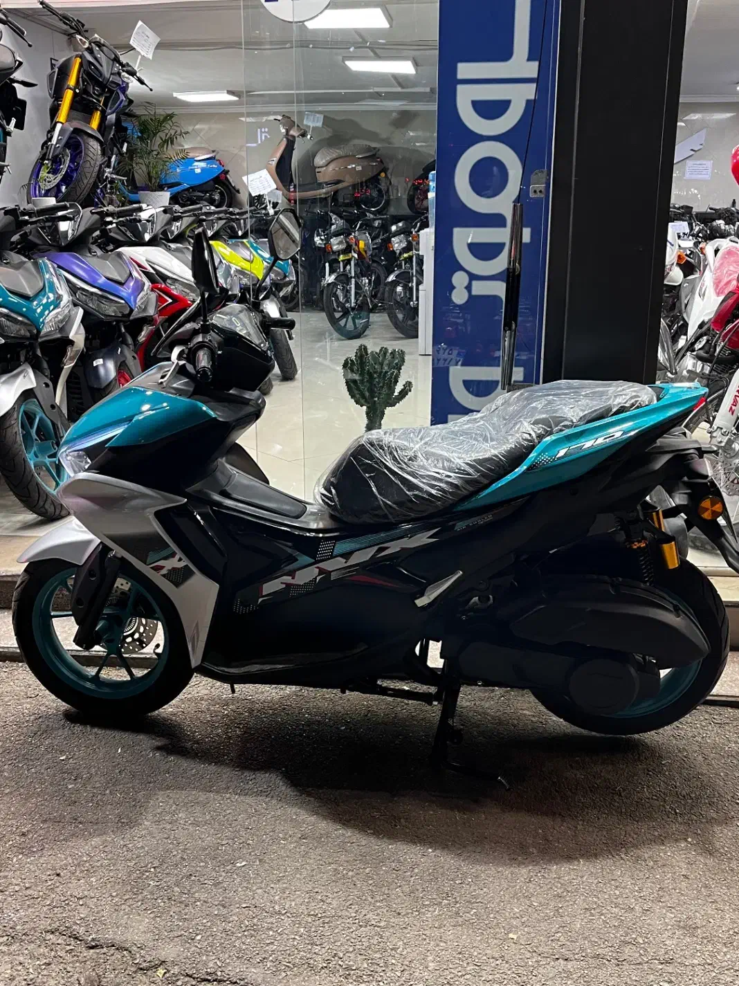 آیروکس در حد خشک|موتورسیکلت|قزوین, |دیوار