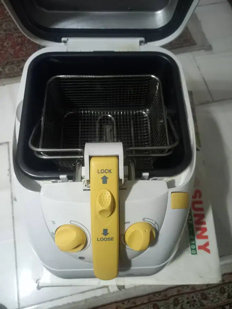 سرخکن سانی نو با کارتن|اجاق گاز و لوازم برقی پخت‌وپز|فردیس, طالقانی|دیوار