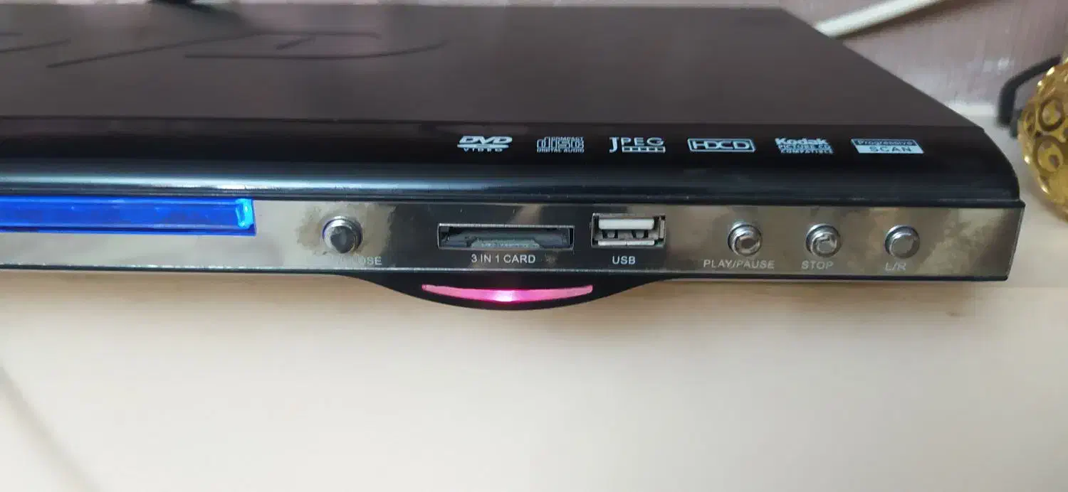 فروش یک  دستگاه دی وی دی  و سی دی خوان|پخش‌کننده DVD و ویدیو|سنندج, |دیوار