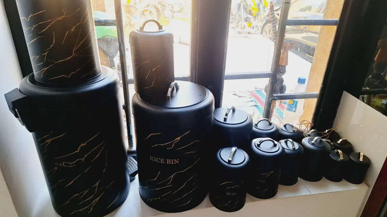 جاادویه ۱۲ پ رنگ مشکی در حد نو|ظروف نگهدارنده، پلاستیکی، یکبارمصرف|تربت جام, خیرآباد|دیوار