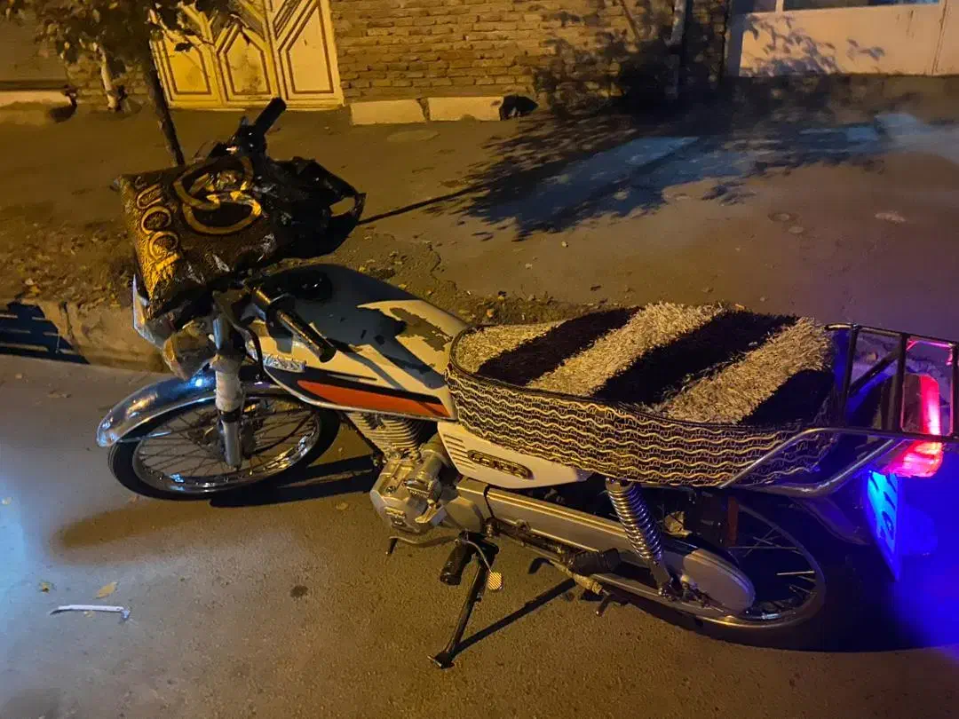 مدل ۹۳|موتورسیکلت|سلماس, |دیوار