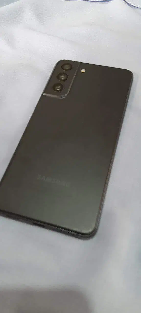 گوشی s21 fe حافظه ۲۵۶ رام ۸|موبایل|بافق, |دیوار