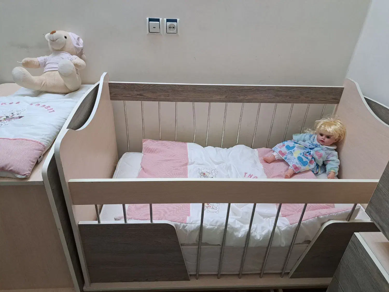 تخت کودک قابل تبدیل به تخت نوجوان و میز تحریر|تخت و سرویس خواب|زاهدان, |دیوار