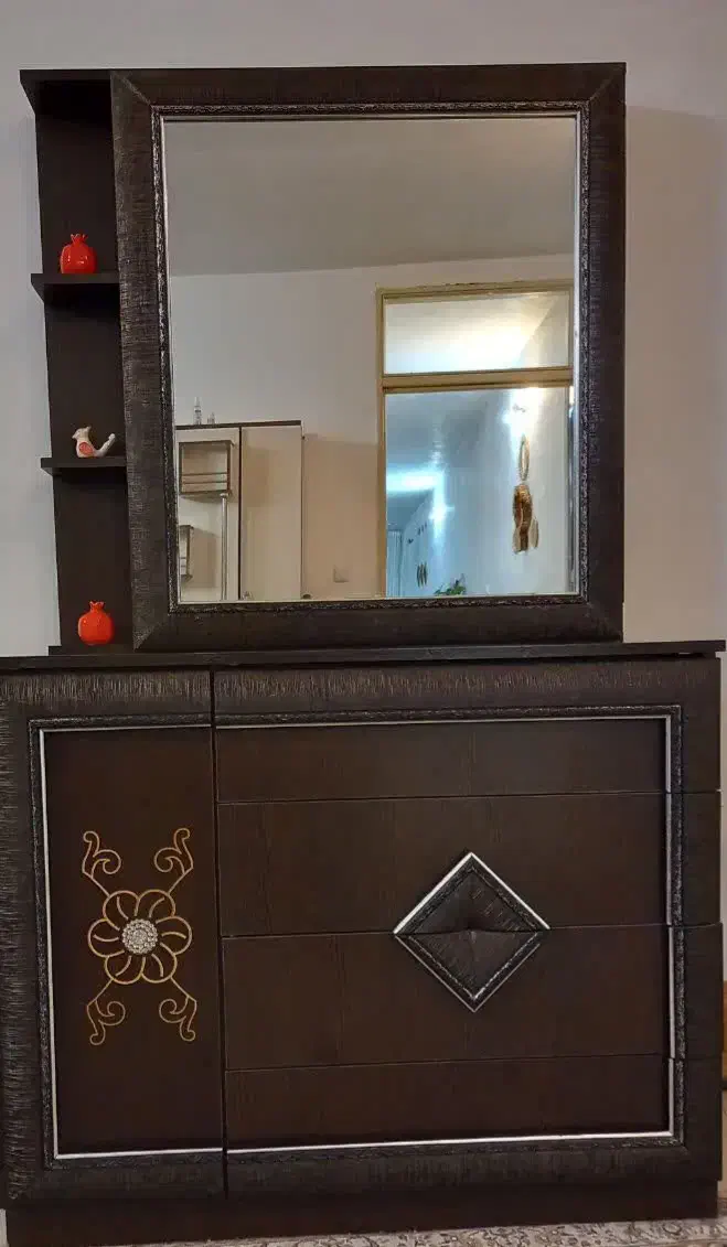 سرویس خواب|تخت و سرویس خواب|اصفهان, قهجاورستان|دیوار