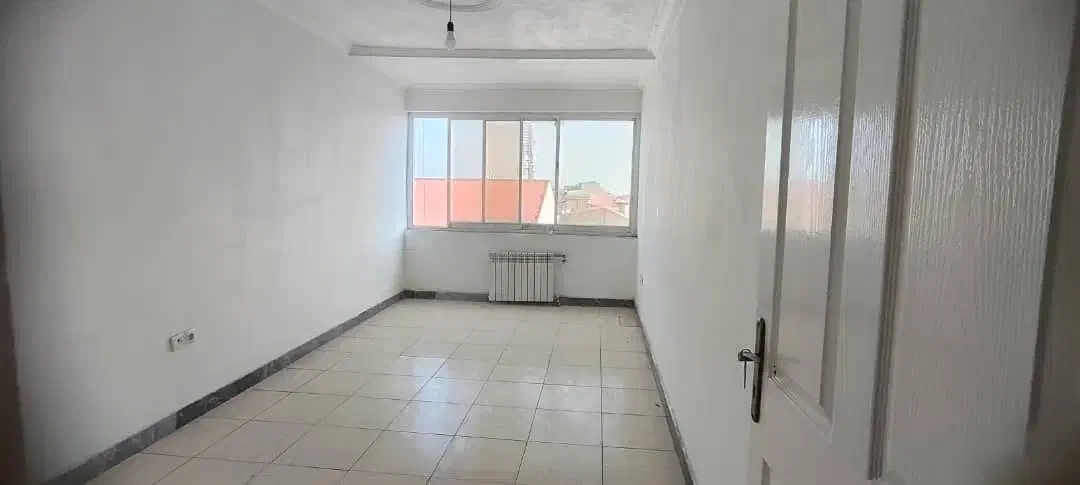 واحد تجاری طبقه ۸|فروش دفتر کار، اتاق اداری، مطب|تالش, هشتپر|دیوار