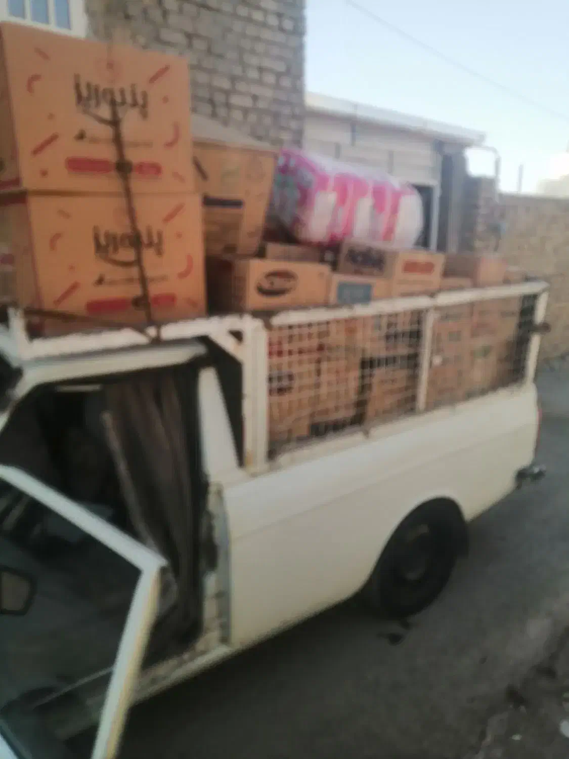 وانت بار حمل بار واثاثیه درون شهری وبیرون|خدمات حمل و نقل|تربتحیدریه, بالا ولایت|دیوار