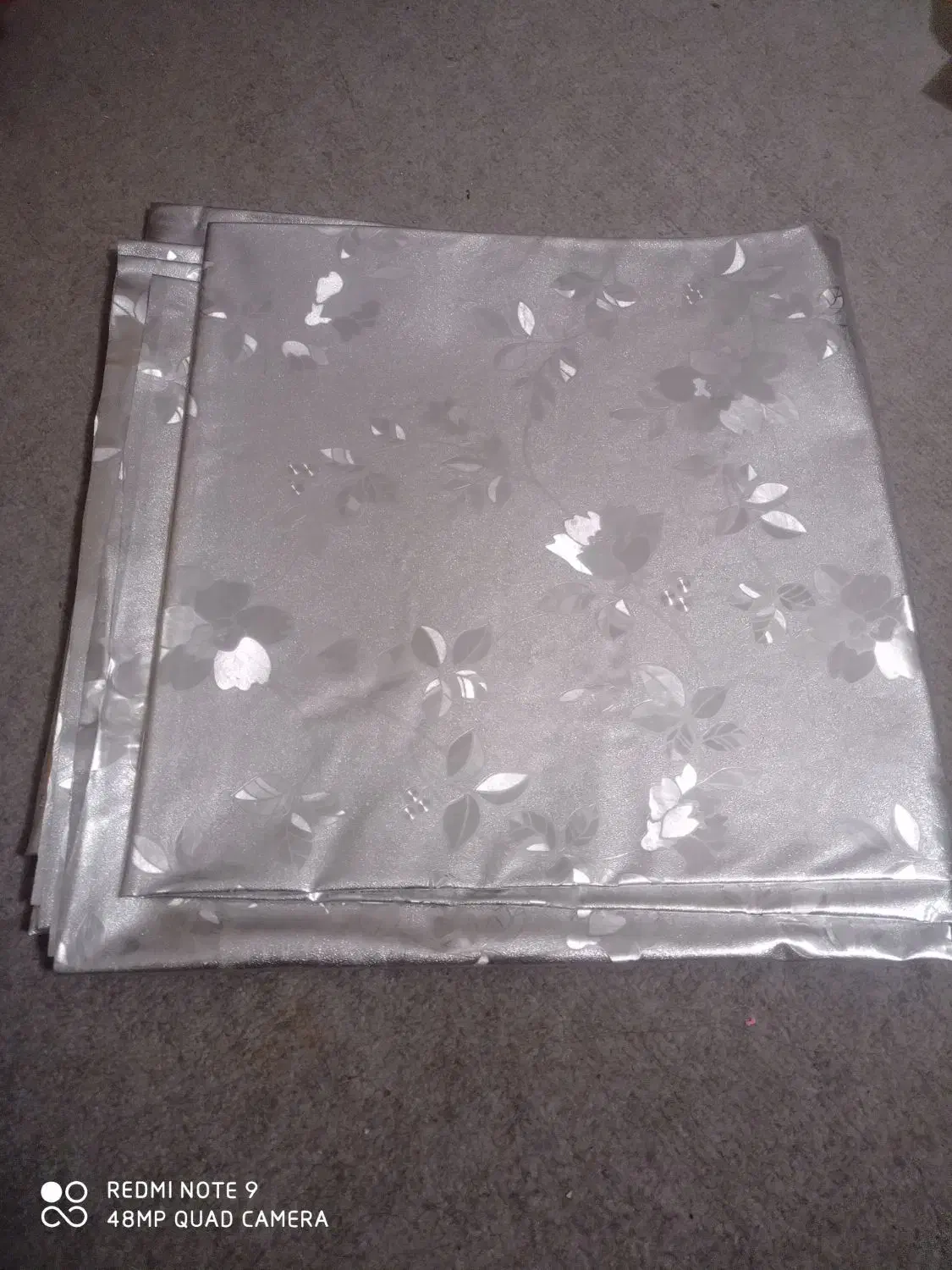 سفره مجلسی دورو نقره کوب نو|سفره، حوله، دستمال آشپزخانه|تهران, یافت‌آباد|دیوار