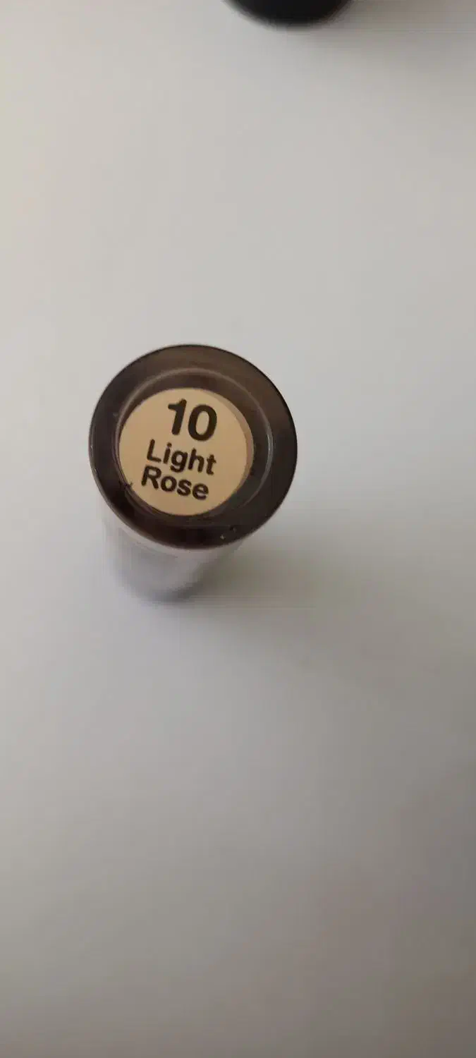 کانسیلر دور چشم اسنس|آرایشی، بهداشتی، درمانی|فردیس, شهرک شهید حسینی|دیوار