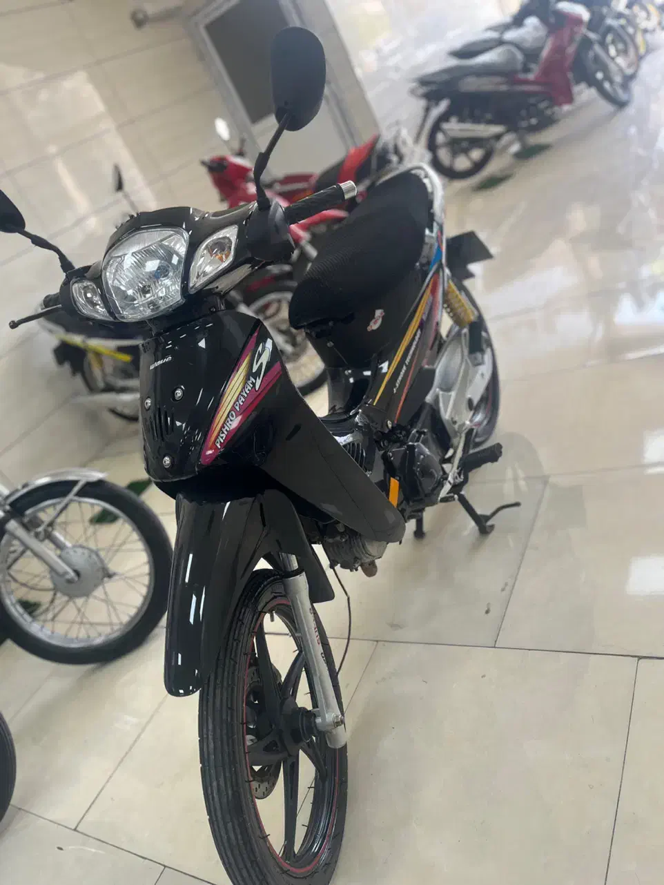 بیکلاچ ۱۲۵ پیشرو موتور رادیسونی تمیز در حد|موتورسیکلت|یزد, |دیوار