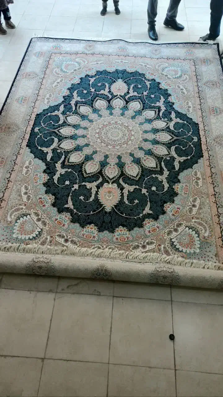 فرش و کمد تمیز|فرش|قم, عمار یاسر|دیوار