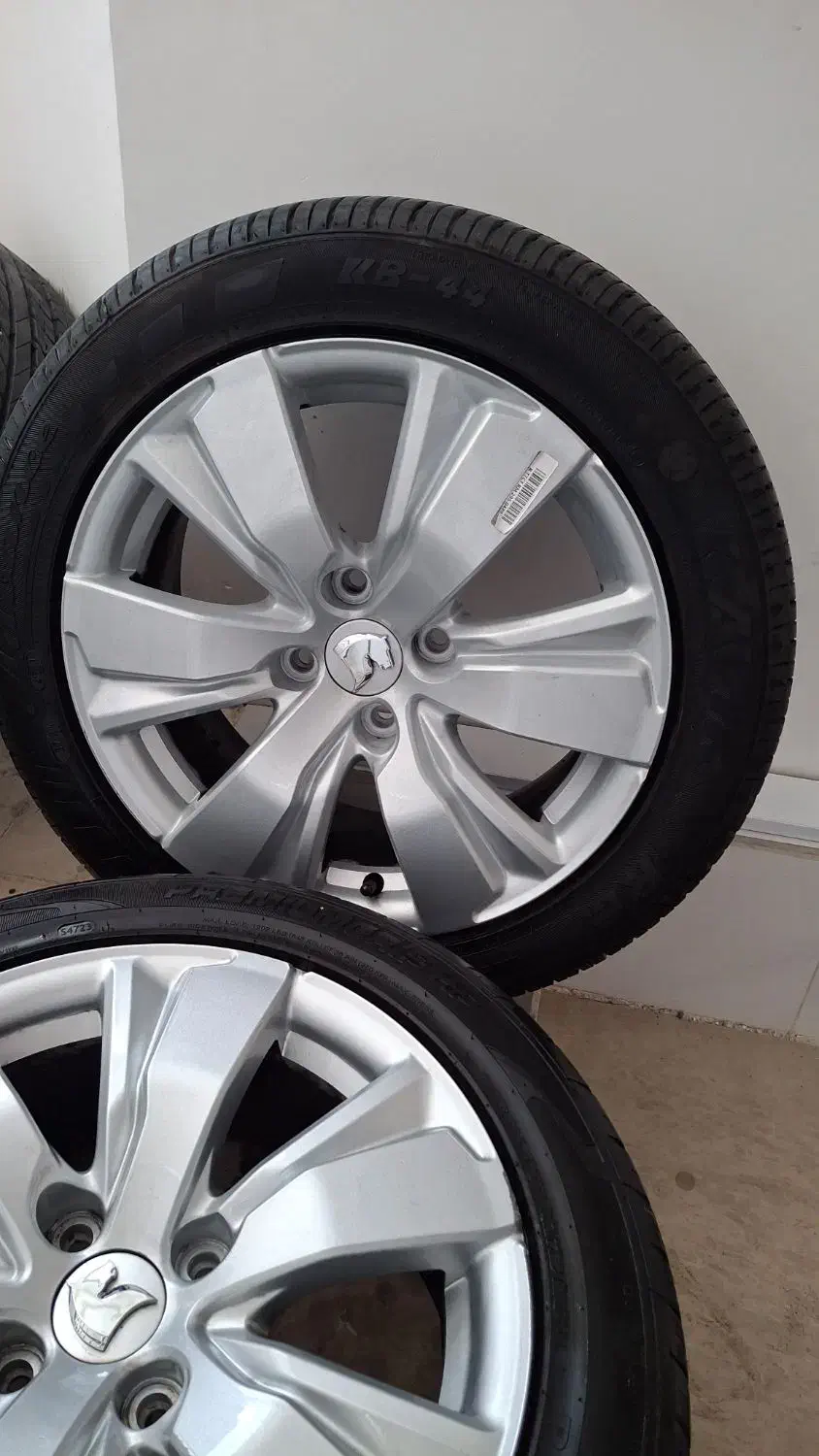 رینگ تارا سایز 16 با لاستیک درصد بالا|قطعات یدکی و لوازم جانبی|قزوین, |دیوار