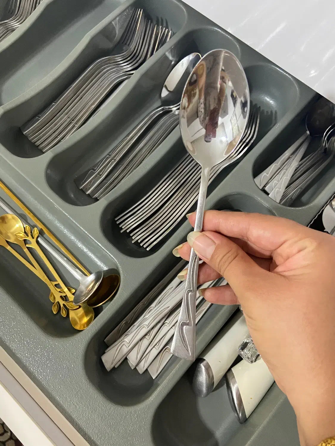 سرویس ۲۴ نفره قاشق چنگال|ظروف سرو و پذیرایی|ارومیه, |دیوار