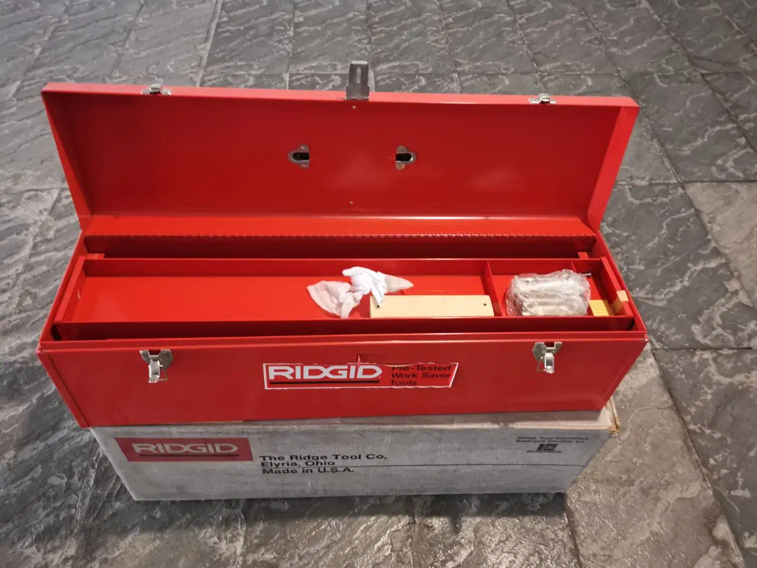 جعبه ابزار امریکایی|ابزارآلات|تهران, هروی|دیوار