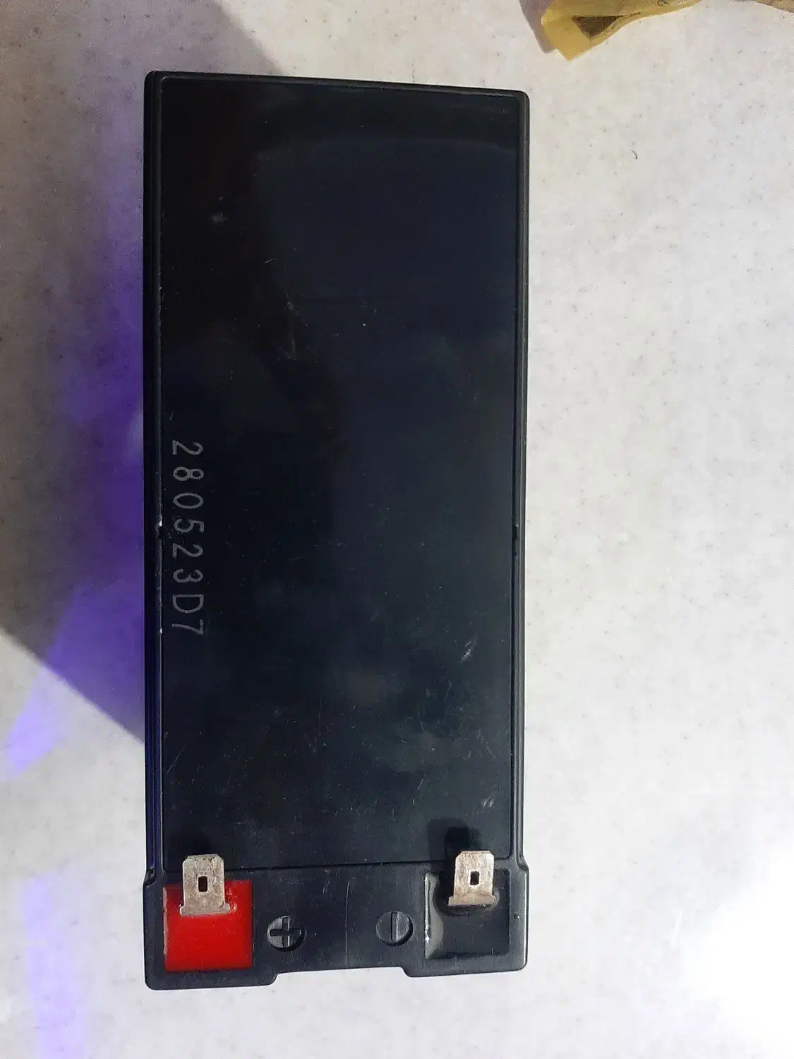 باتری ۱۲ ولت|اسباب‌‌بازی|رباط‌کریم, رباط‌کریم|دیوار