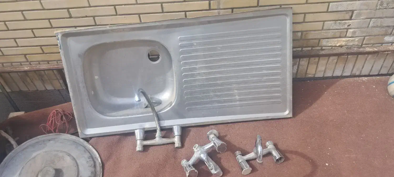 شیرآلات|لوازم سرویس بهداشتی|نجف‌آباد, ۲۲ بهمن|دیوار