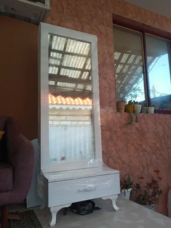 آینه قدی|آینه|رشت, فلسطین|دیوار