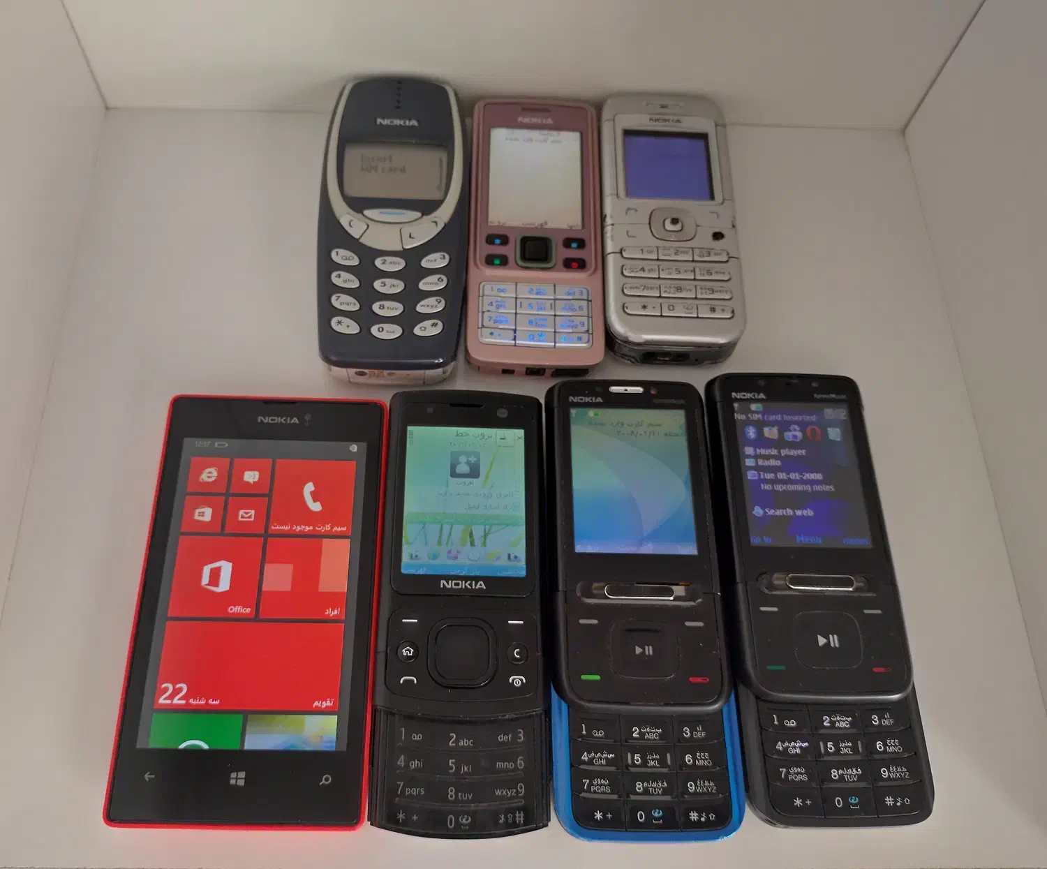 نوکیا 6700sوi6300iوi6030iوi5610iوi3310i لومیا 520|کلکسیون اشیاء عتیقه|دماوند, دماوند|دیوار