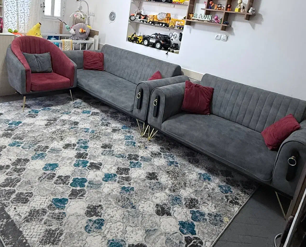 راحتی|مبلمان خانگی و میز عسلی|طبس, |دیوار