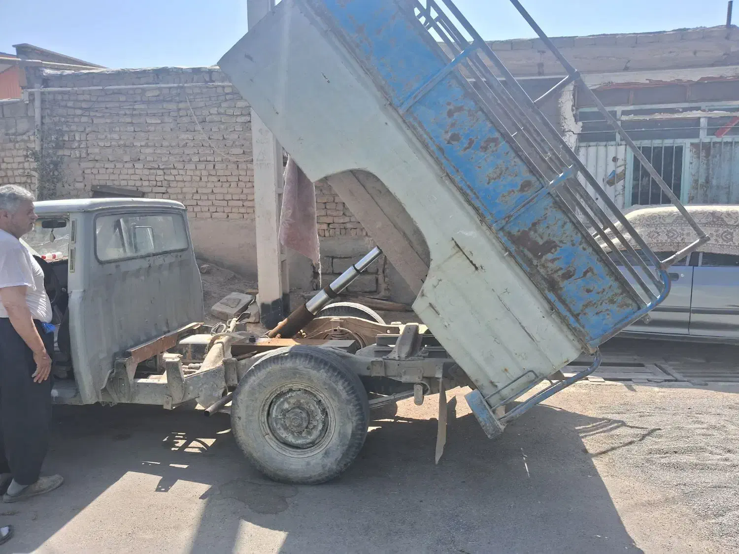 نیسان مدل ۷۰|خودرو سواری و وانت|قم, آزادگان|دیوار