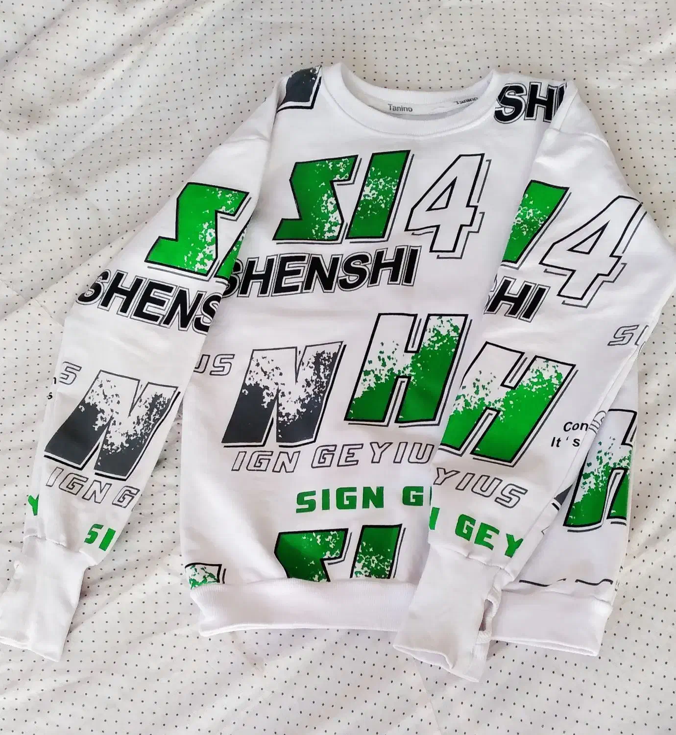 بلوز اسپرت . پسرانه وشلوار لی سالم در حد نو|لباس|بیرجند, |دیوار