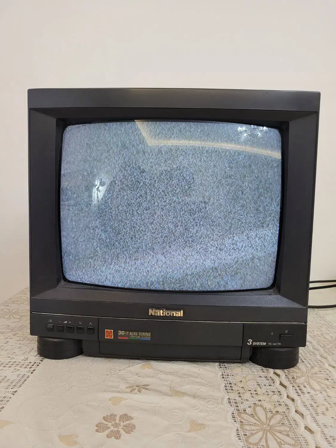 تلویزیون رنگی|کلکسیون اشیاء عتیقه|تهران, ائمه اطهار|دیوار