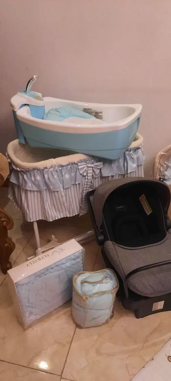 سیسمونی برند|اسباب و اثاث بچه|مشکیندشت, |دیوار