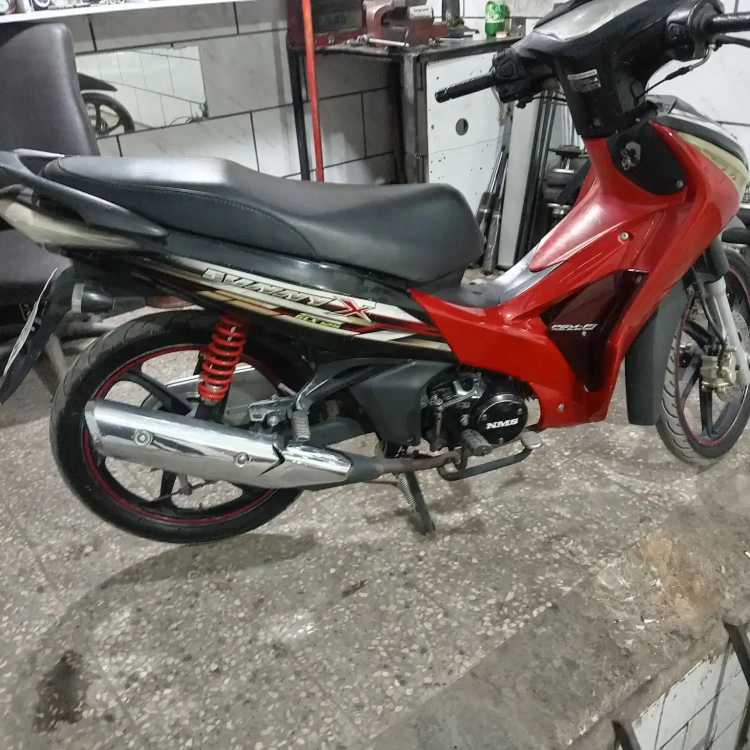 موتور لاکی احسان|موتورسیکلت|تربت‌حیدریه, بالا ولایت|دیوار