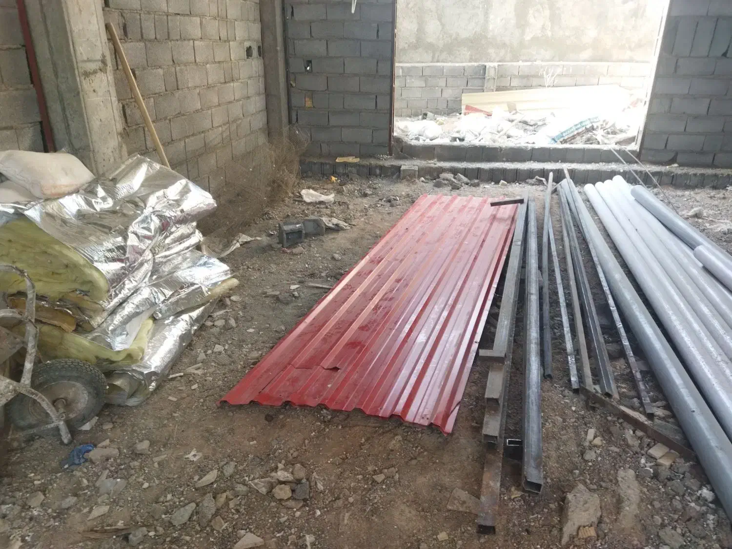 چهار عدد ورق زوزنقه ای همراه باوسایل کامل دهگلان|مصالح و تجهیزات ساختمان|شیدا, |دیوار