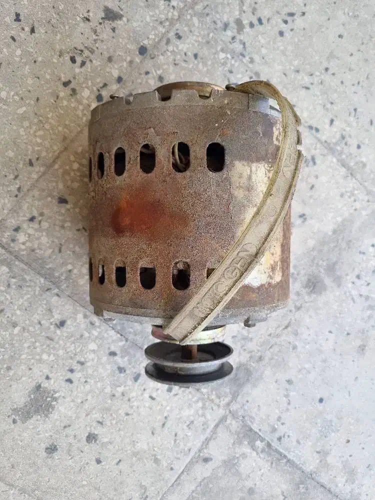 دینام کولر|کولر آبی|ری, شهادت|دیوار