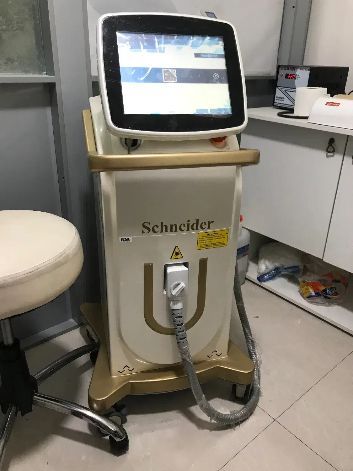 دستگاه لیزر موهای زاید اشنایدر|آرایشی، بهداشتی، درمانی|مشهد, دانشجو|دیوار