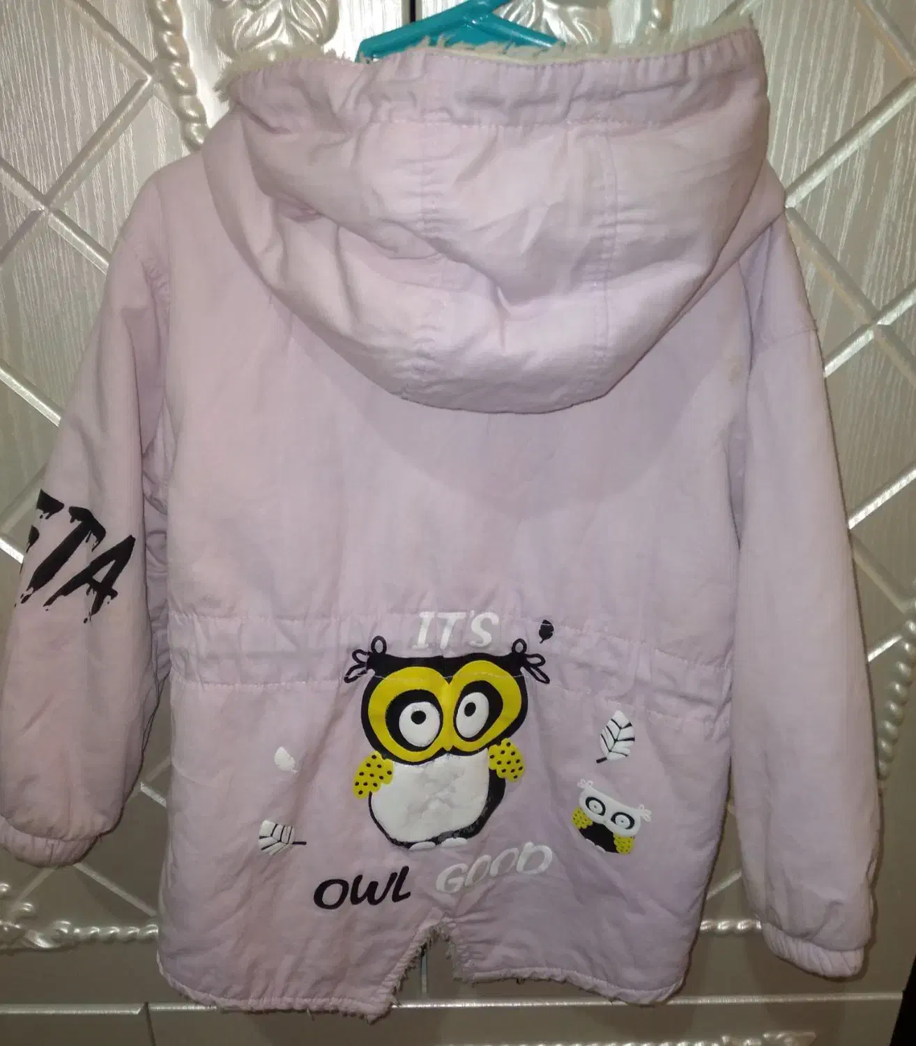 کاپشن دخترانه|کفش و لباس بچه|میانه, |دیوار