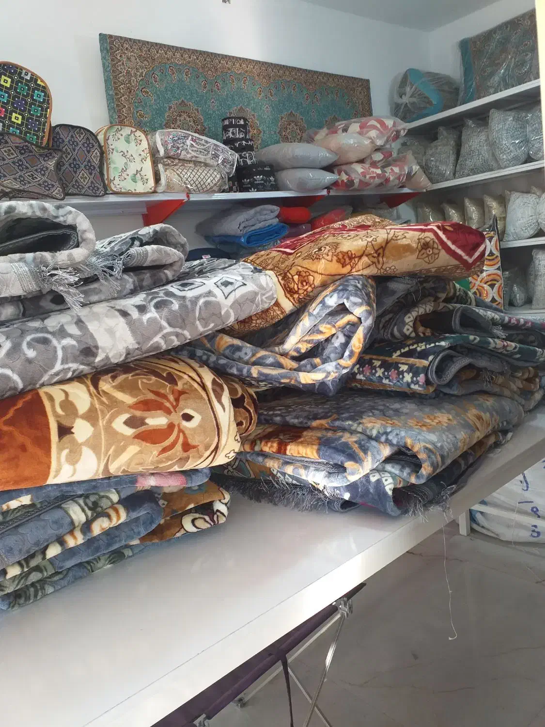 پتو فرش ۶ متری|رختخواب، بالش، پتو|کوهدشت, |دیوار