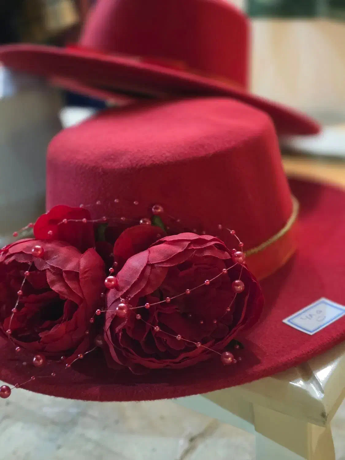 کلاه یلدا و فرمالیته|لباس|گرگان, |دیوار