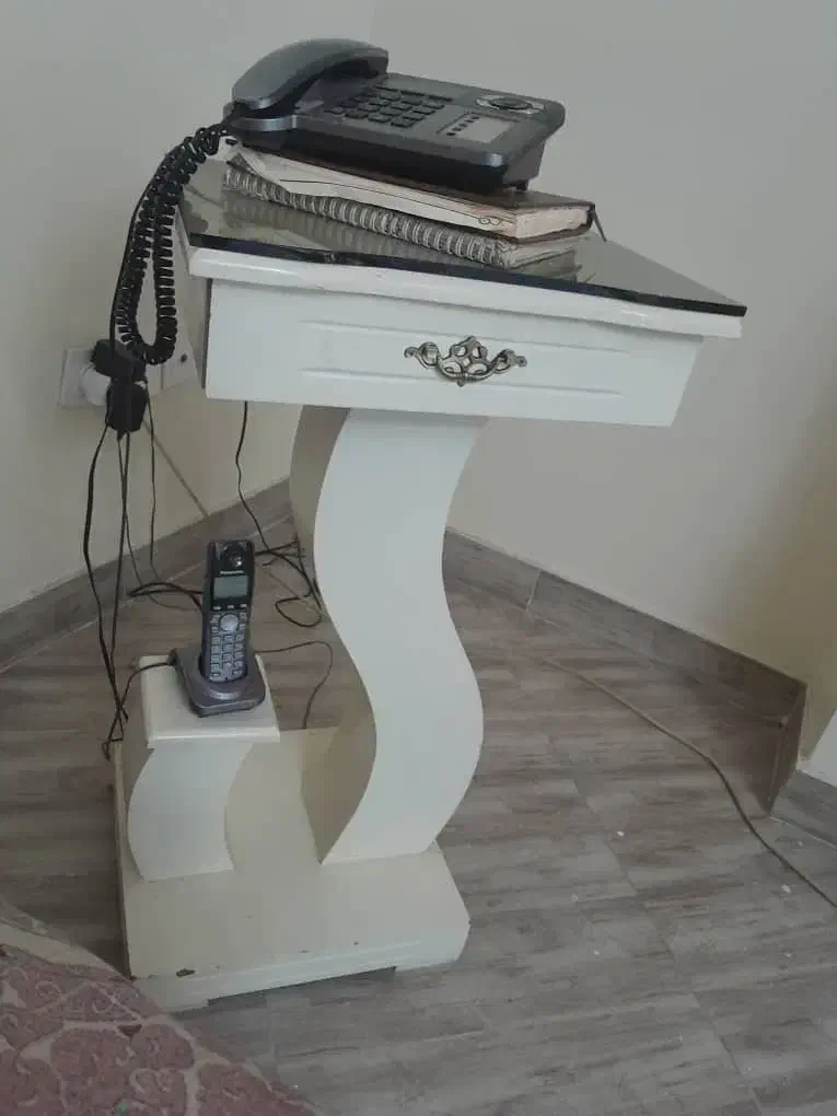 میز تلفن|میز تلفن|ری, منصوریه منگل|دیوار